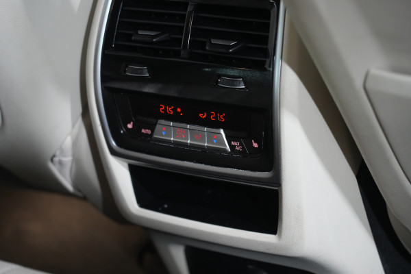 2022 BMW X5 M50i SUV image 33