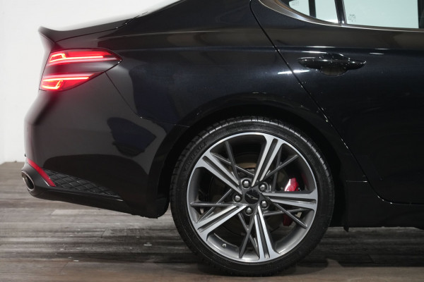 2025 Genesis G70 3.3t Sport Lux Sedan Image 6
