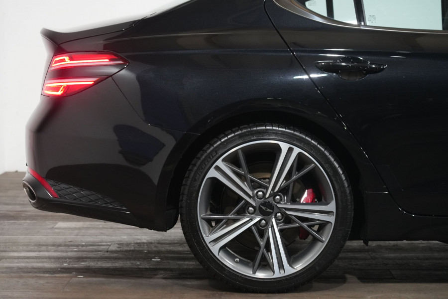 2025 Genesis G70 3.3t Sport Lux Sedan