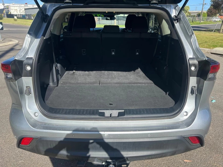 2023 Toyota Kluger TXUA75R (Petrol AWD) GX SUV Image 28