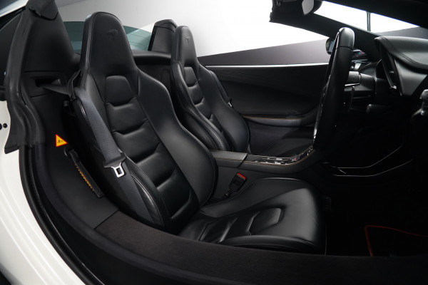 2016 Mclaren 650s Spider  Convertible Image 32