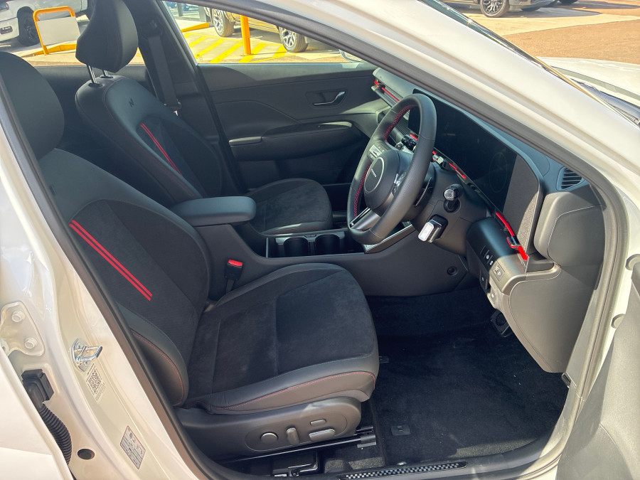 2026 Hyundai KONA SX2.V3 Hybrid Premium N Line SUV Image 8