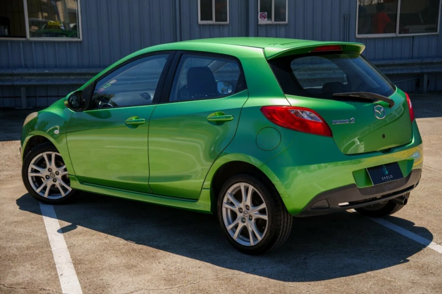 2007 Mazda 2 DE Series 1 Genki Hatch Image 2