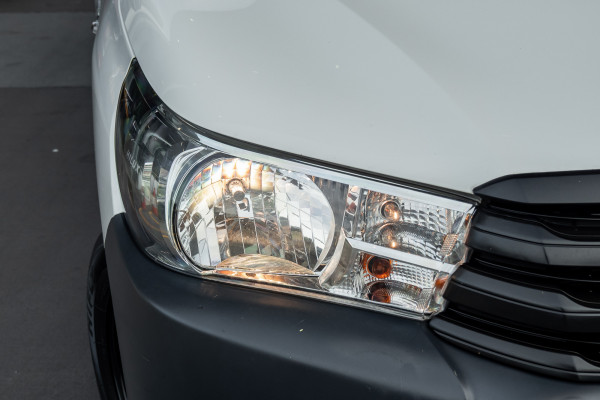 2018 Toyota HiLux  WorkMate Single Cab Cab Chassis Image 19