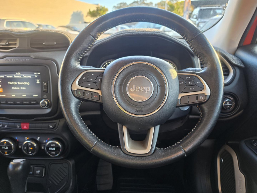 2016 Jeep Renegade BU Limited SUV Image 18