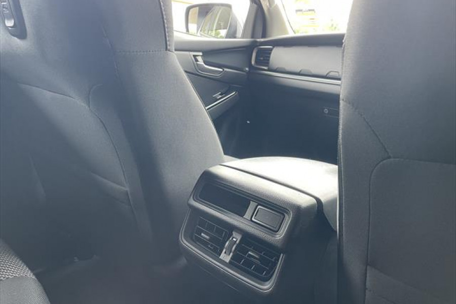 2025 Mazda BT-50  XT Cab Chassis Image 6