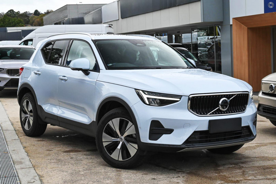 2026 Volvo XC40 XZ Plus B4 SUV Image 1