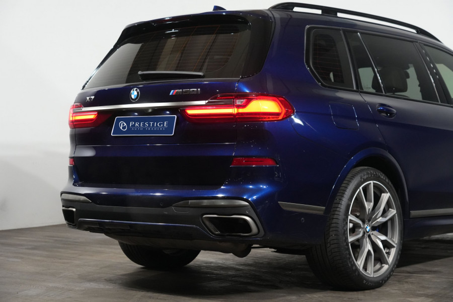 2020 BMW X7 M50i SUV