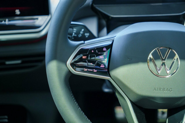2025 Volkswagen ID. 5 E2 Pro SUV Image 10