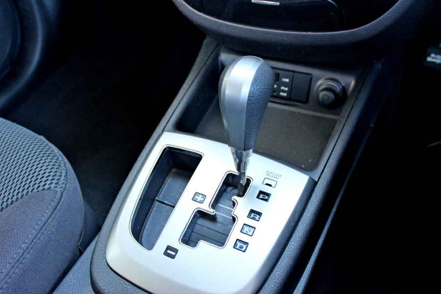 2011 Hyundai Santa Fe CM  SLX Suv Image 15