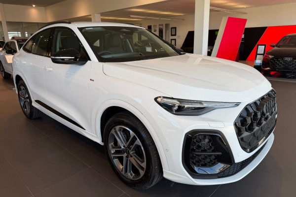 2025 Audi Q5 FY TFSI Sport SUV Image 1