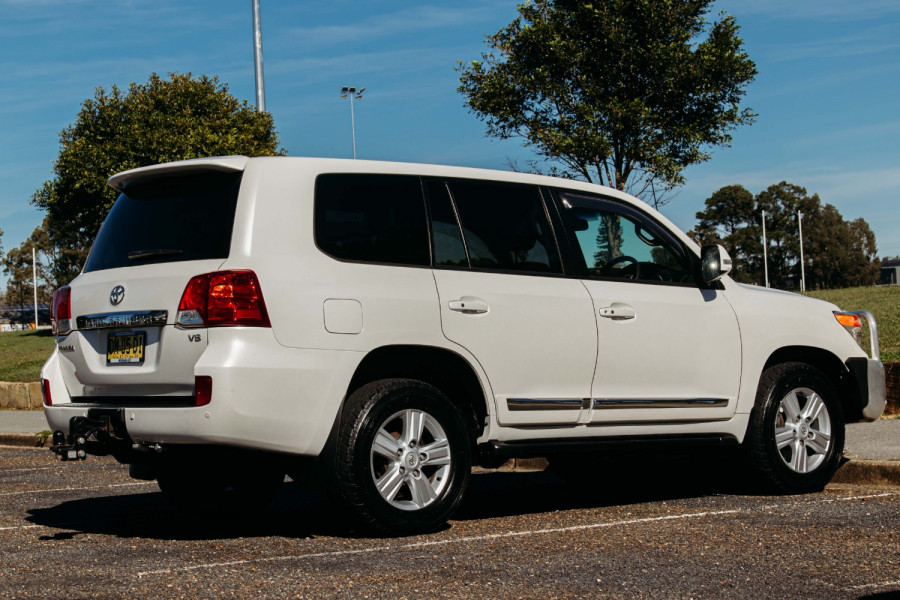 2012 MY13 Toyota LandCruiser VDJ200R Sahara SUV Image 14