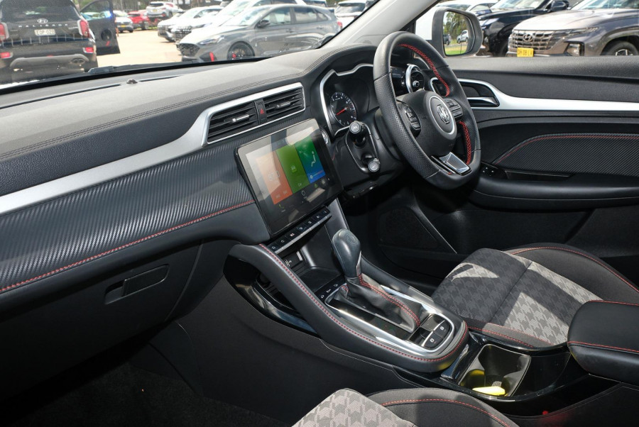2023 MG ZST  Core SUV Image 8