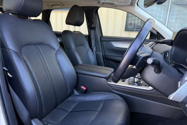 2023 Mazda CX-60 KH Series P50e GT SUV Image 16