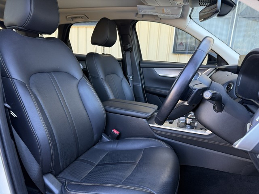 2023 Mazda CX-60 KH Series P50e GT SUV Image 16