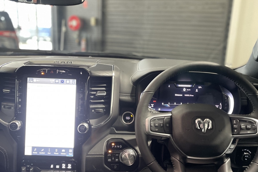 2024 Ram 1500 DT Laramie Ute Image 19