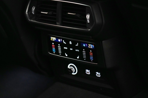 2022 Lamborghini Urus SUV Image 41