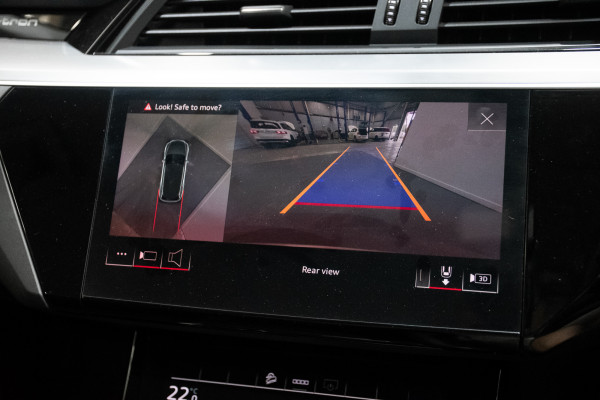 2021 Audi e-tron 55 SUV image 20