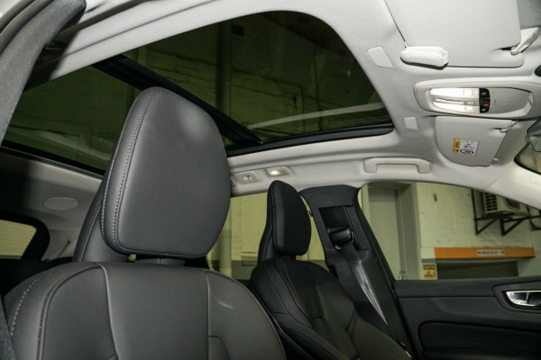 2025 MY26 Volvo XC60 UZ Plus B5 Bright SUV Image 14