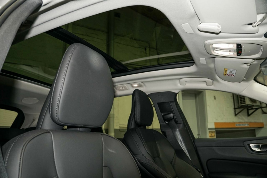 2025 MY26 Volvo XC60 UZ Plus B5 Bright SUV Image 14
