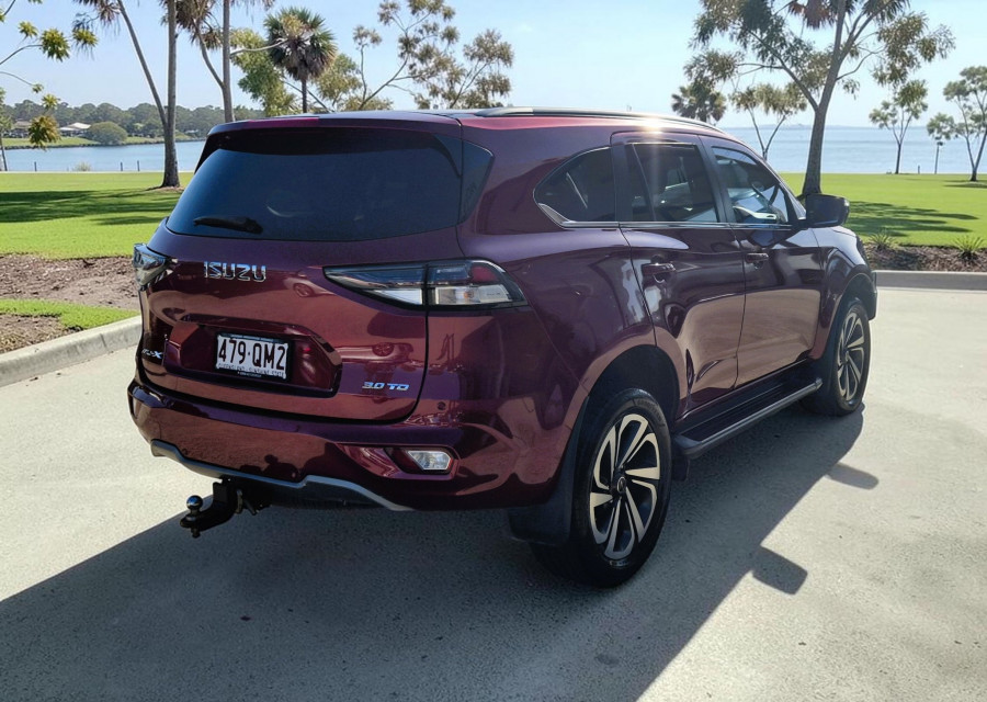 2021 Isuzu MU-X RJ LS-T SUV Image 7