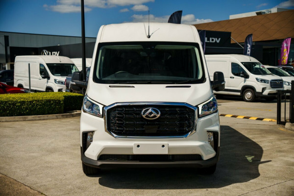 2025 MY24 LDV Deliver 9  11-Seat Bus Image 5