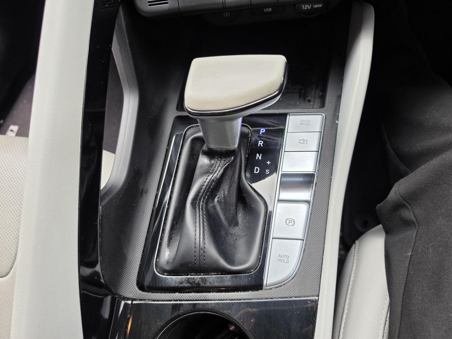 2021 Hyundai i30 CN7.V1 Elite Sedan Image 15