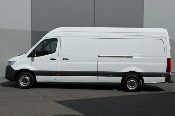 2026 Mercedes-Benz Sprinter VS30 417CDI LWB Van Image 5