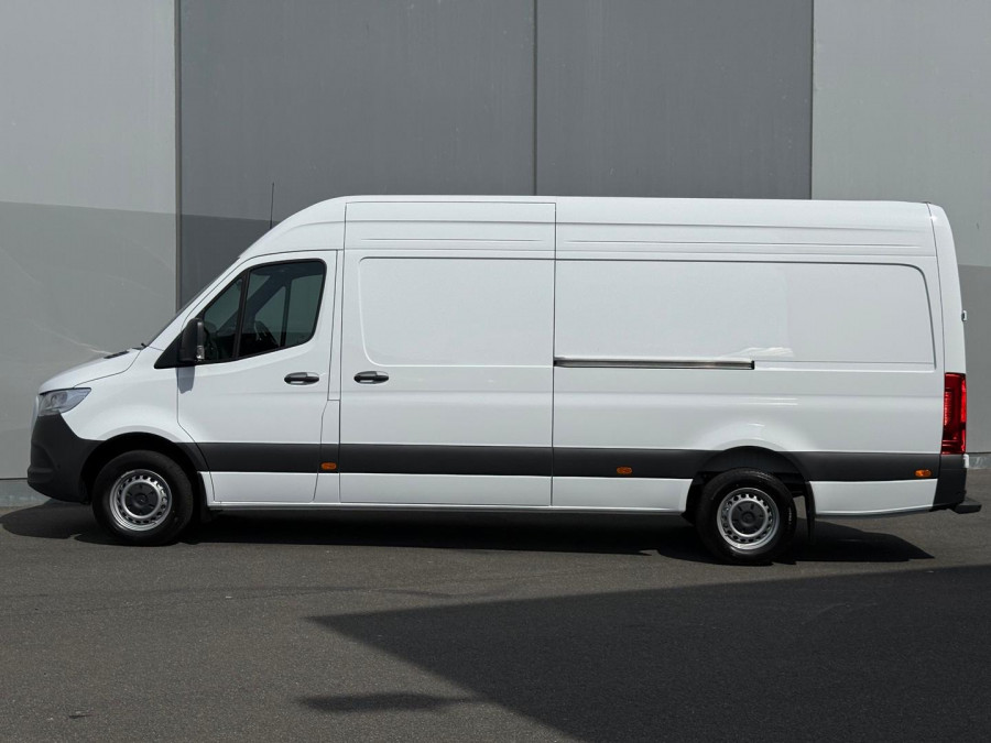 2026 Mercedes-Benz Sprinter VS30 417CDI LWB Van Image 5