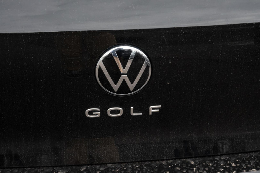 2025 MY26 Volkswagen Golf 8.5 110TSI R-Line Hatch Image 23