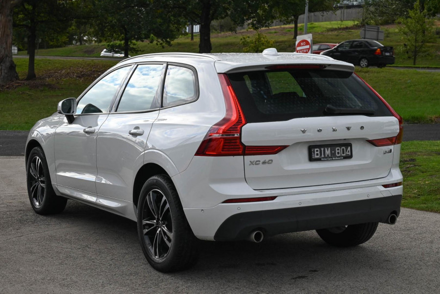2019 MY20 Volvo XC60 UZ D4 Momentum SUV Image 3