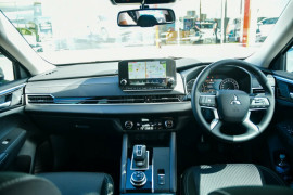 2024 Mitsubishi Outlander ZM LS SUV