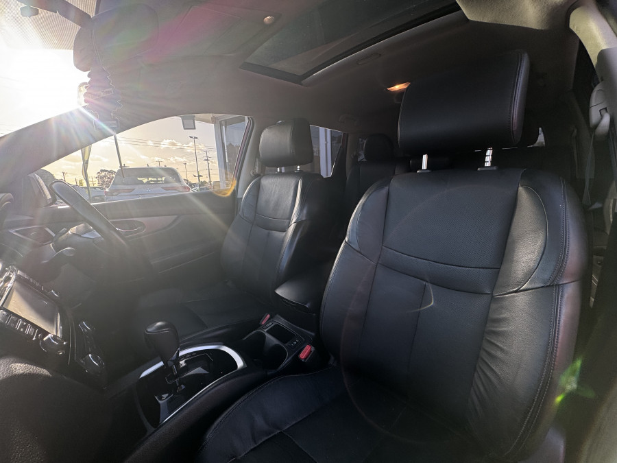2016 Nissan X-Trail T32 ST-L SUV Image 14