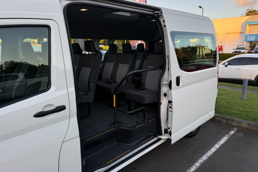  Toyota HiAce GDH322R Commuter Bus Image 9