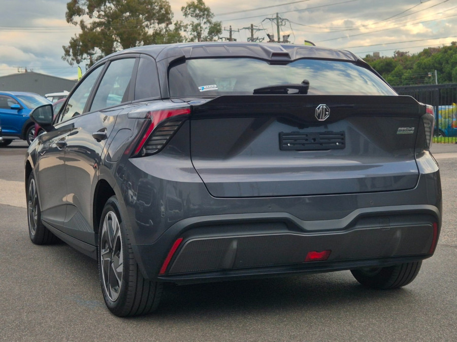 2024 MG MG4 MEH32 Excite 51 Hatch Image 5