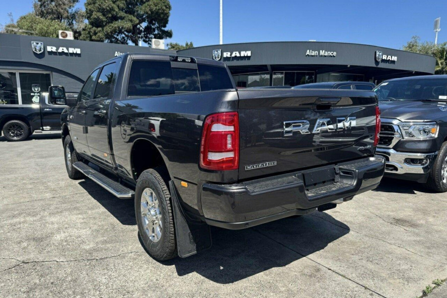 2023 Ram 2500 DJ Laramie Ute Image 9