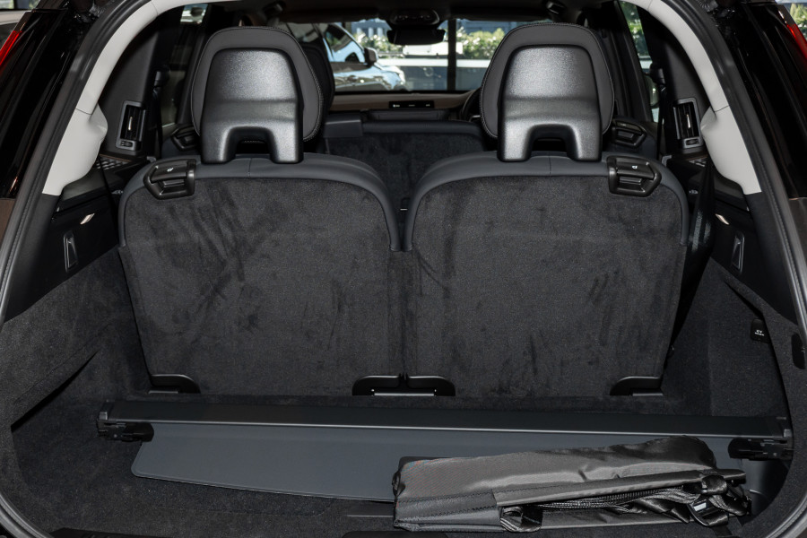 2026 Volvo XC90 L Series Plus B5 Bright SUV Image 24