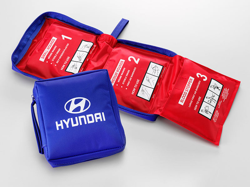 <img src="First aid kit (4 pockets)