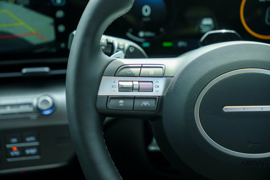 2025 Hyundai KONA SX2.V2 Hybrid Premium SUV Image 12