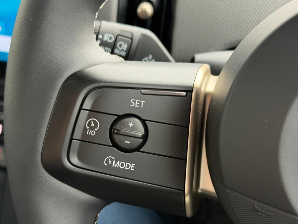 2025 MINI Cooper F65 S Favoured Hatch image 12