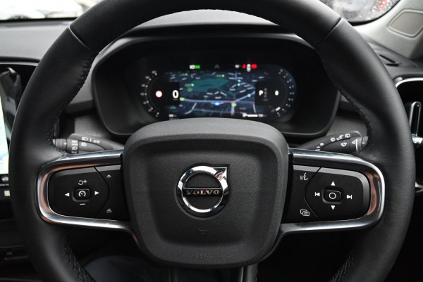 2025 MY26 Volvo XC40 XZ Plus B4 SUV image 11