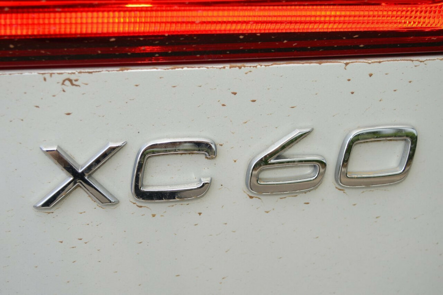 2018 Volvo XC60 D5 R-Design Suv Image 20