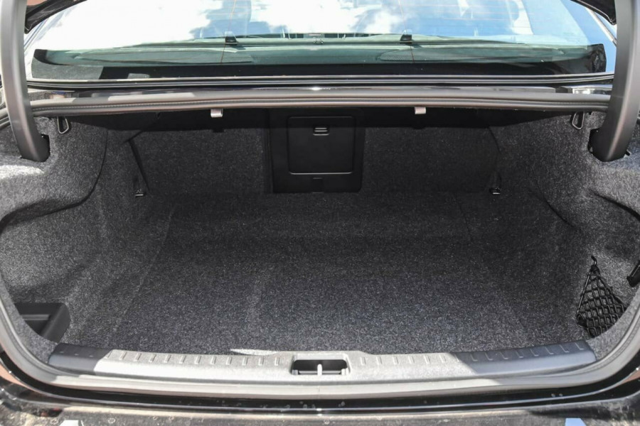 2019 MY20 Volvo S60 Z Series T5 R-Design Sedan Image 10