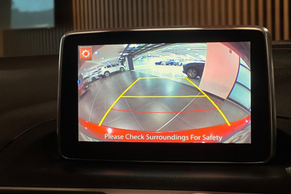 2015 Mazda 3 BM5438 SP25 Hatch Image 18