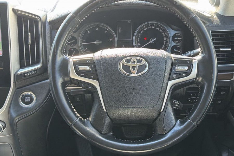 2019 Toyota LandCruiser VDJ200R VX SUV Image 11