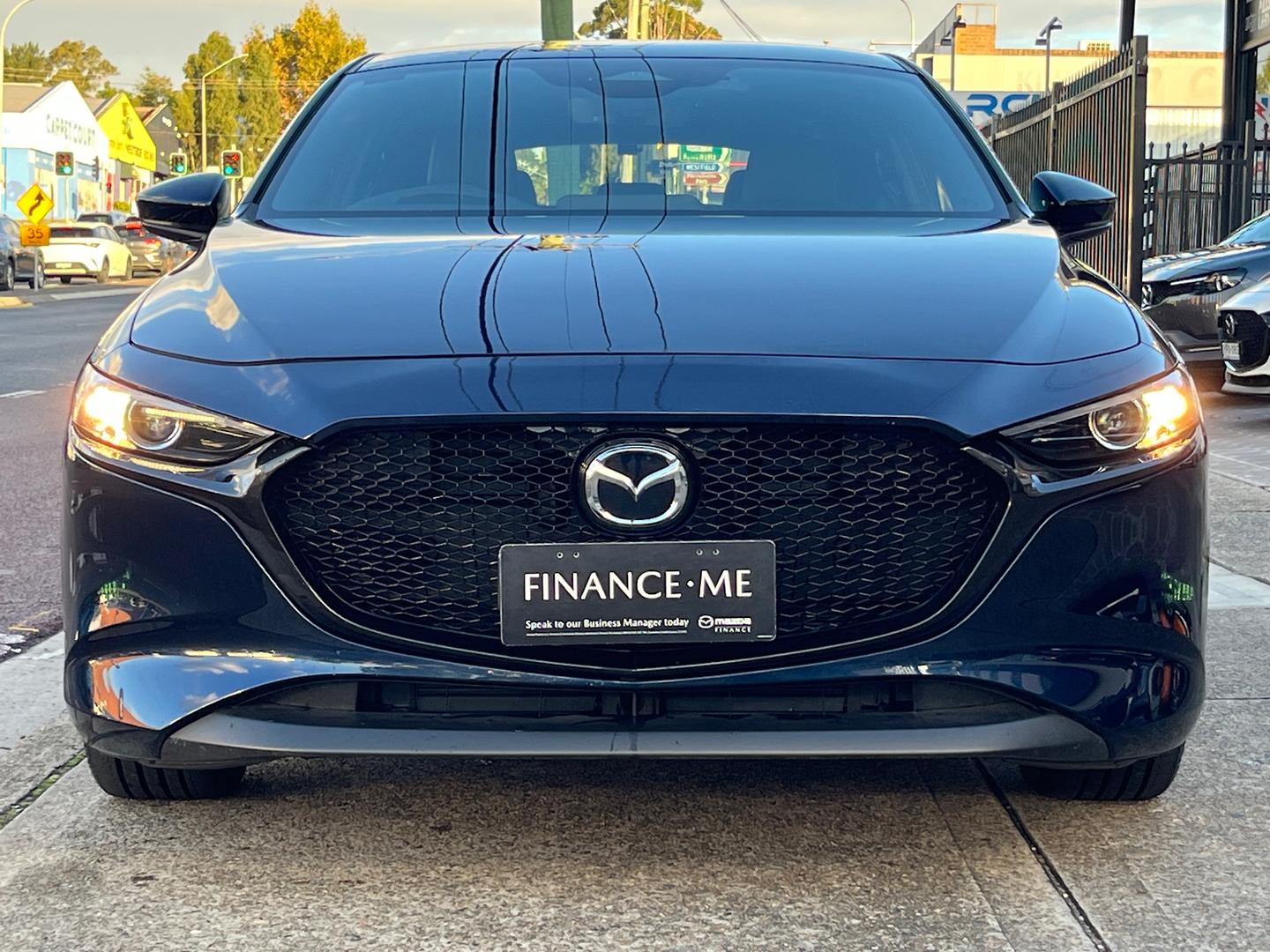 2023 Mazda 3 BP Series G20 Touring Hatch Image 2