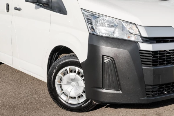 2022 Toyota HiAce GDH300R  Van Image 6