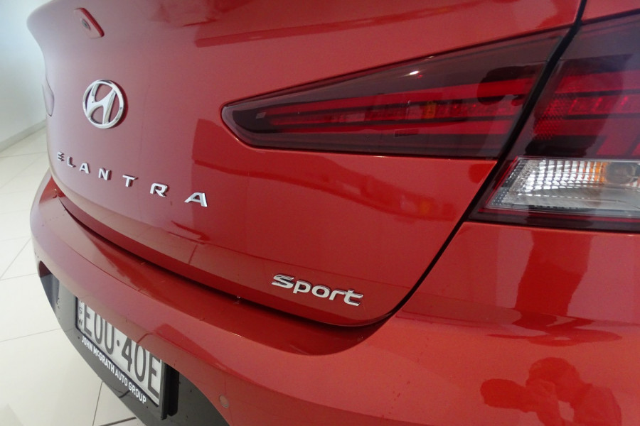 2019 Hyundai Elantra AD.2 Sport Premium Sedan Image 13