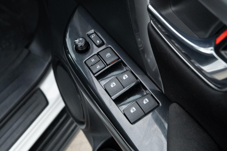 2024 Toyota Fortuner GUN156R GXL SUV Image 21