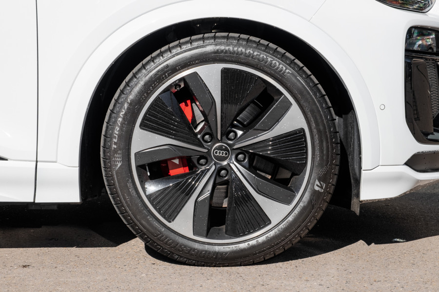 2025 Audi SQ6 e-tron GF  SUV